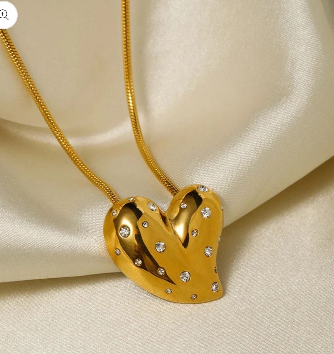 Dreamveil Necklace