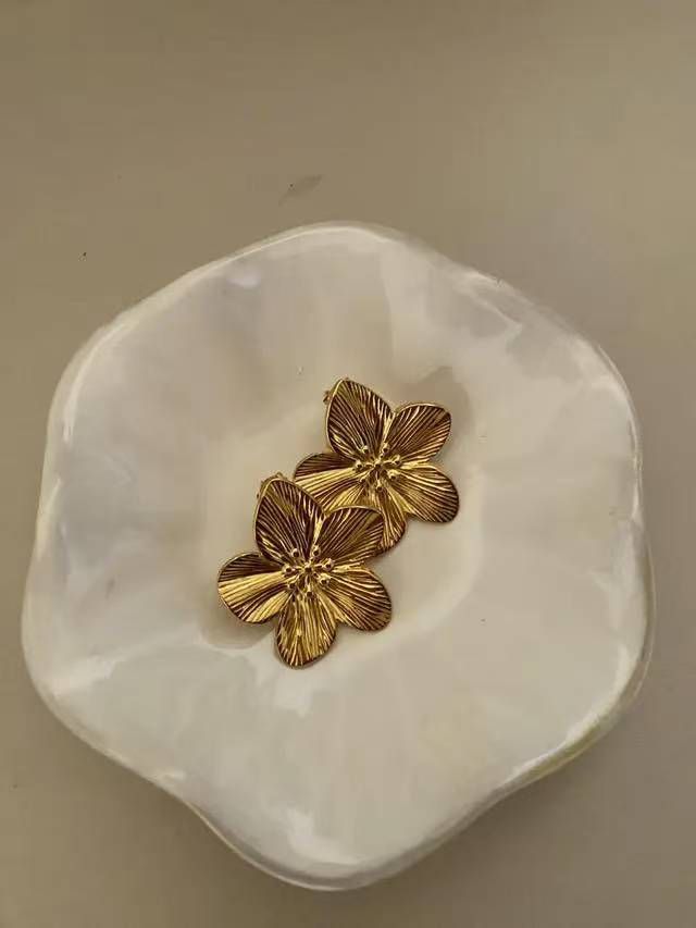 Flora Earrings
