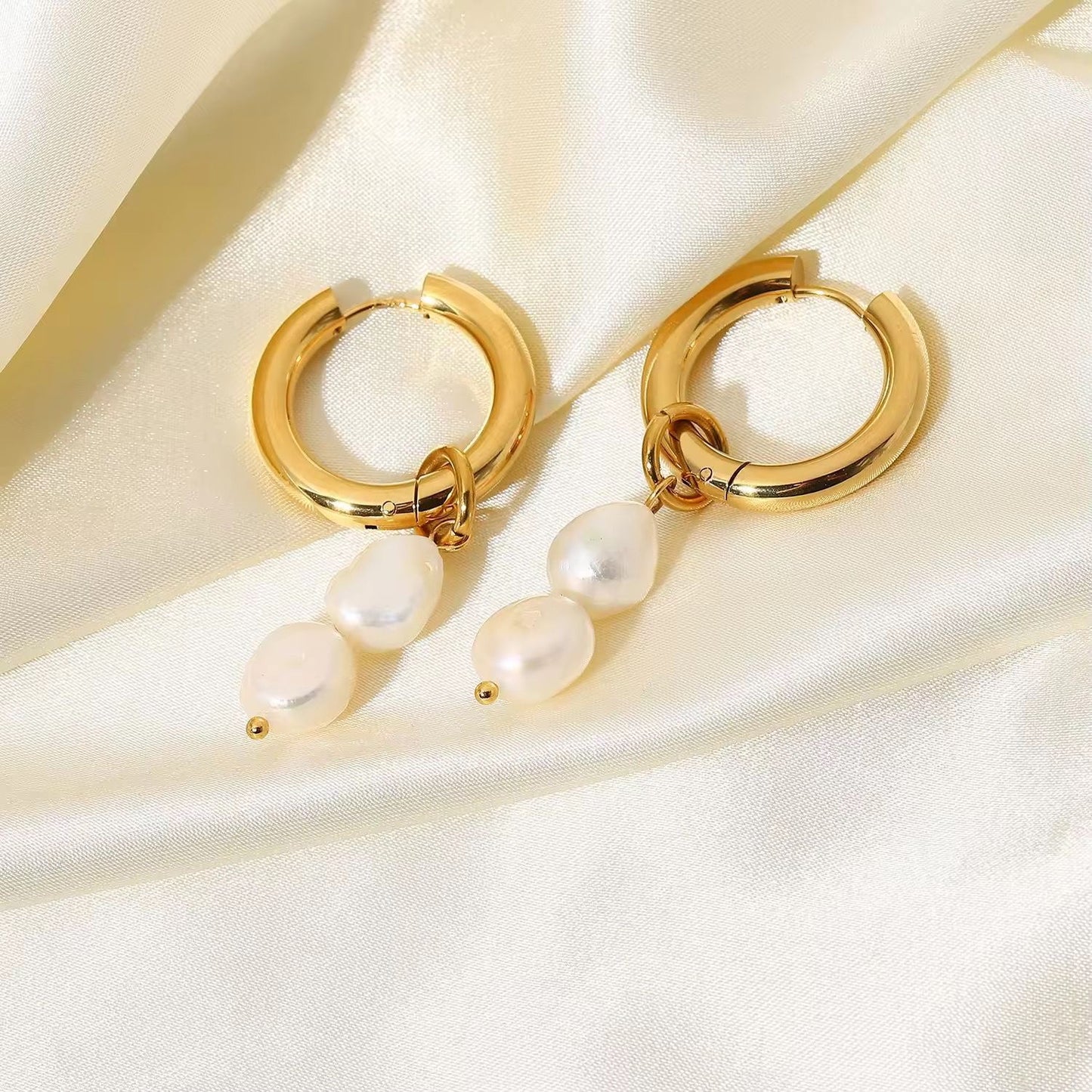 Orvyn Earrings