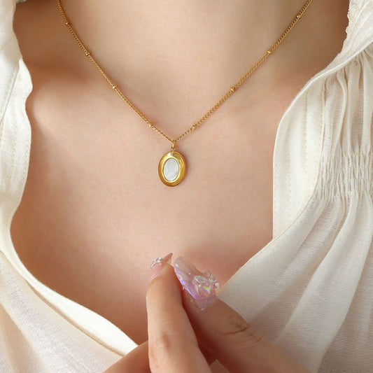 Vintage Oval Necklace