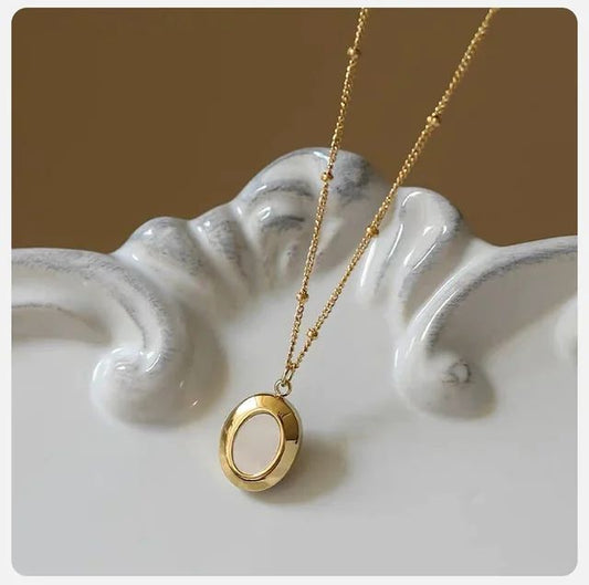Vintage Oval Necklace