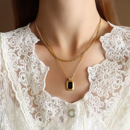 Miravé Necklace