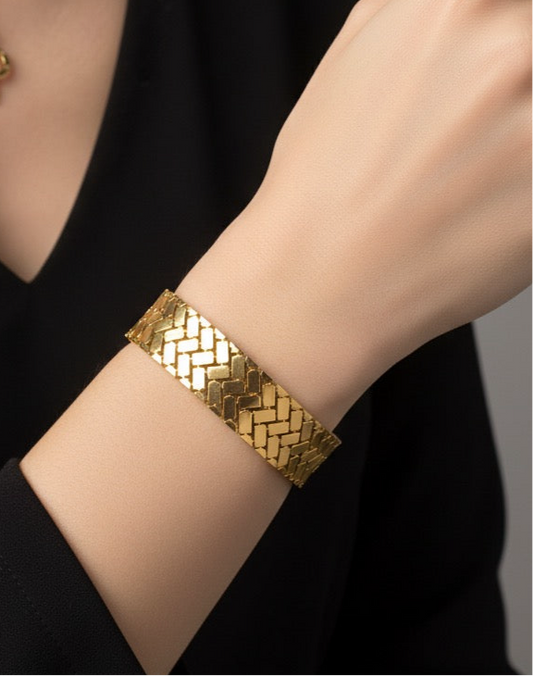 Orbit Bangle