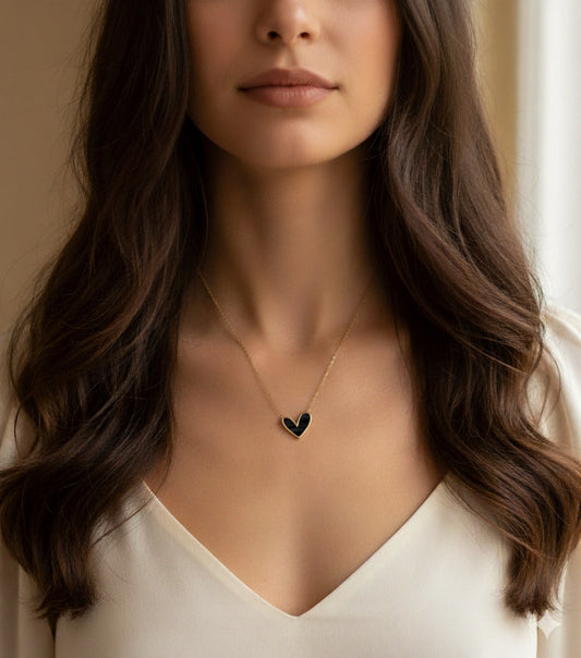 Amora Pendant