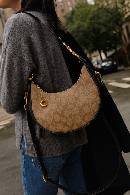 Jonie - A trendy pick