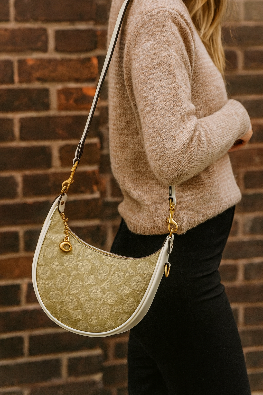Jonie - A trendy pick