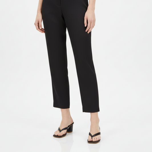 Sleeky Black - Casual