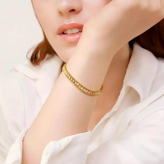 Trendy Lustrous Bracelet