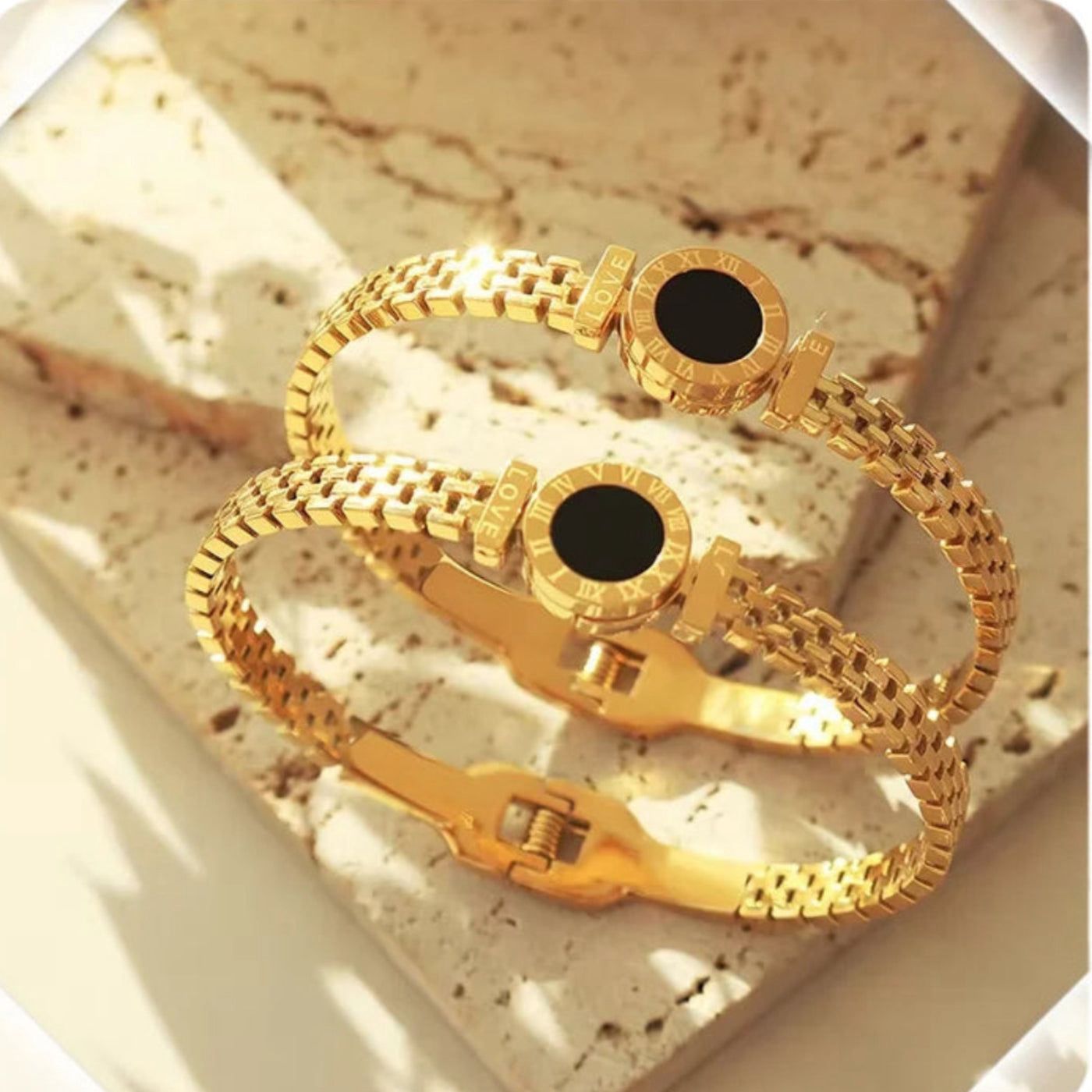 Roman-Style Bangle