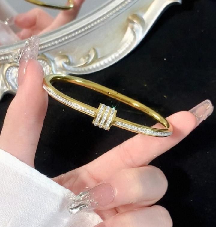 Cubic Zirconia Stoned Bangle